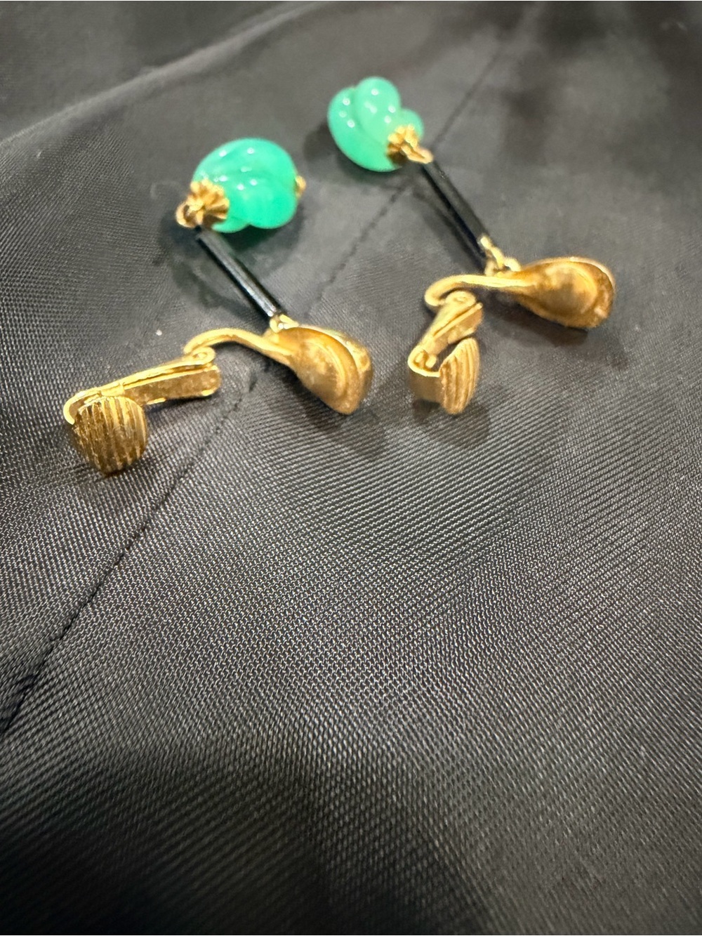 Vintage Green Bead Drop Clip-On Earrings - Unbranded - Picture 8 of 8